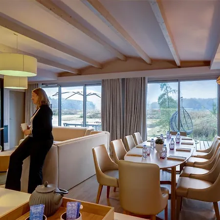 Resort Center Parcs Villages Nature Paris 4*