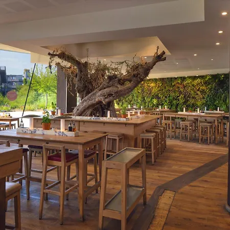 Курортный комплекс Center Parcs Villages Nature Paris Байи-Роменвилье